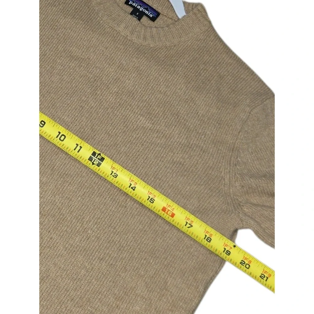 Patagonia Recycled Wool Crewneck Sweater Mens Small Tan Brown Ribbed Knit 50655